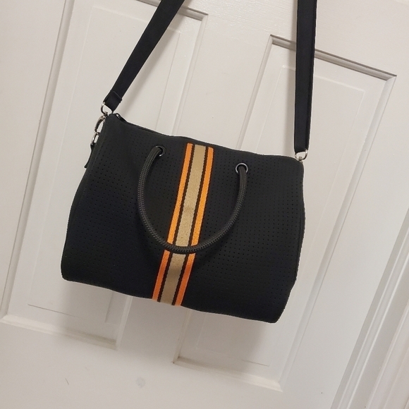 Somewhere Haute Satchel/Crossbody Black Bag, Athlesuire, Casual, Lightweight - Picture 7 of 10